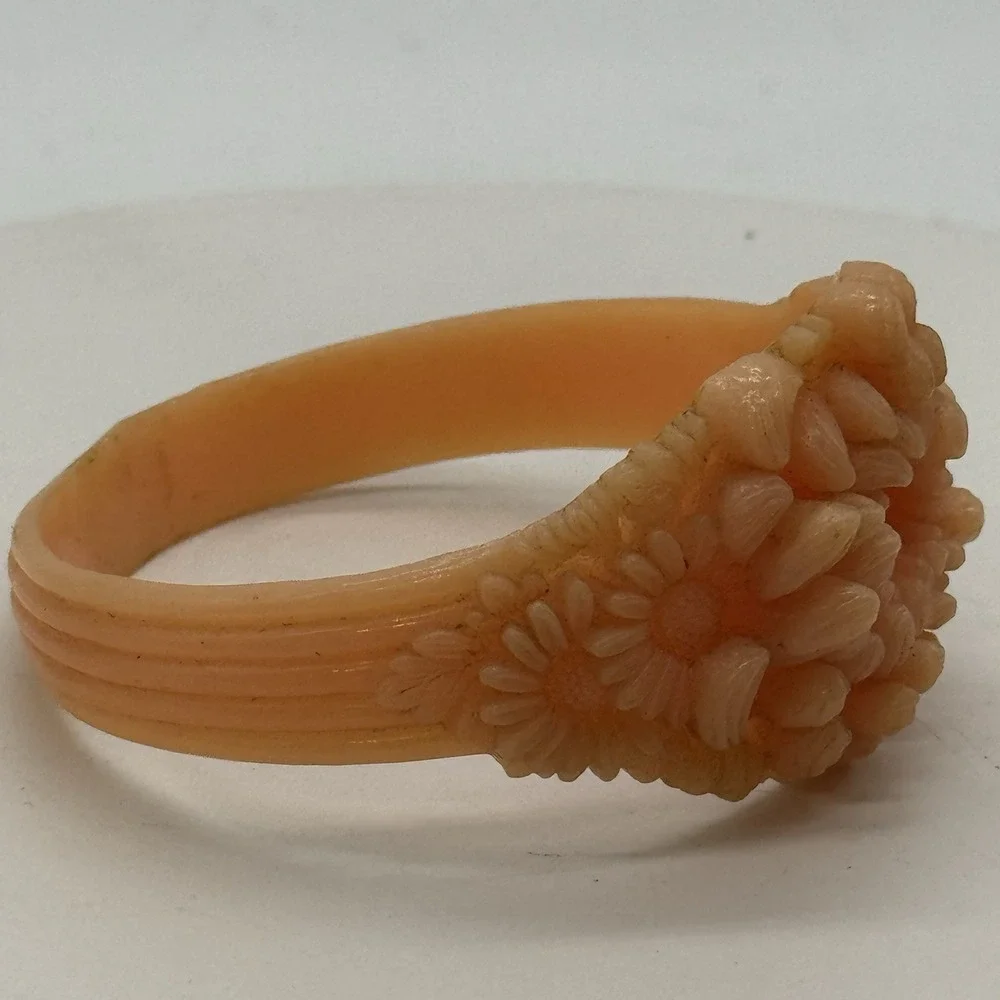 Vtg Japan Bangle Bracelet Celluloid Chrysanthemum Pale Pink Salmon Color 7.5